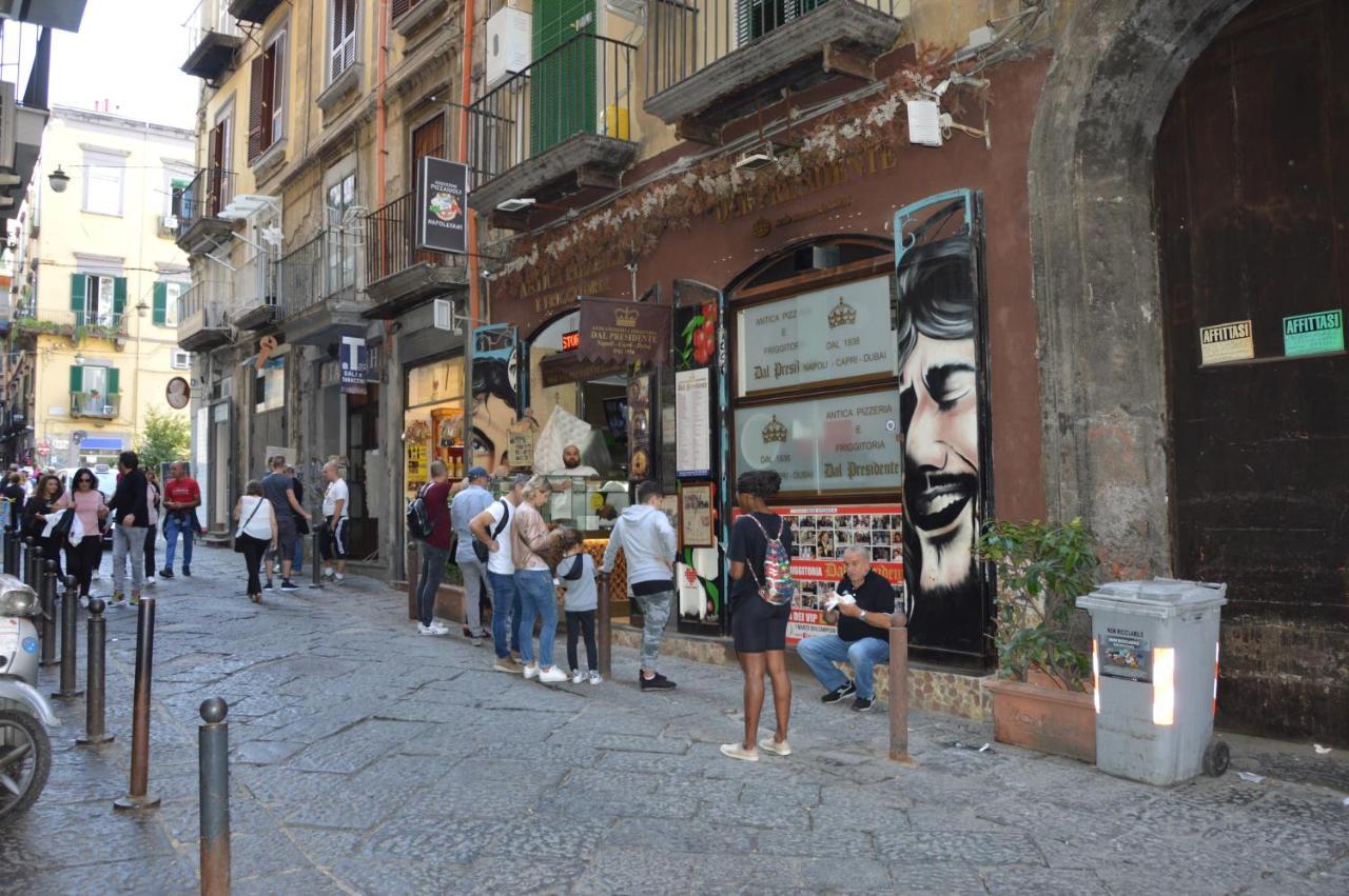 Bed and breakfast Duomo View Naples Extérieur photo